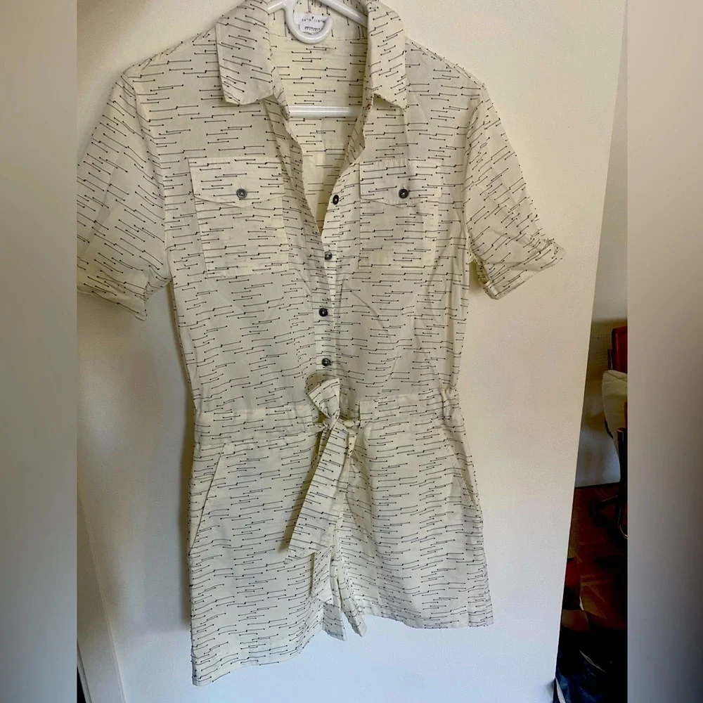 Romper - Picture 1 of 4